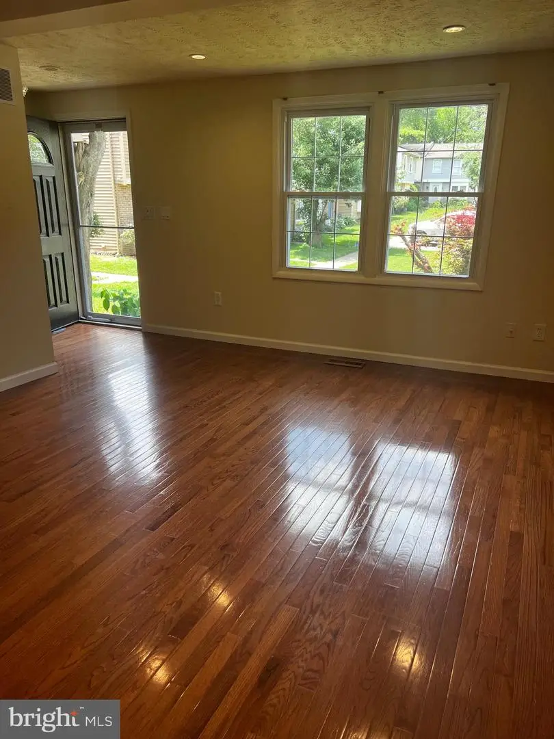 18645 Cross Country Ln, Gaithersburg, MD 20879 - #2