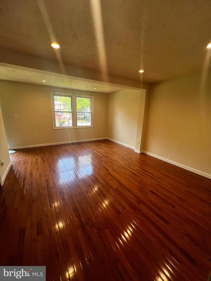 18645 Cross Country Ln, Gaithersburg, MD 20879 - #3