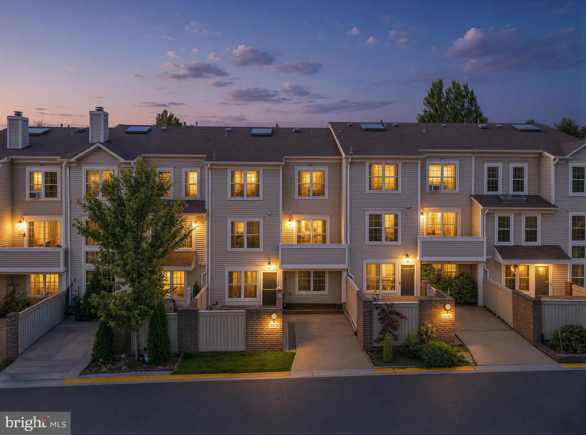 8807 Rosemark Ct, Montgomery Village, MD 20886 - #1