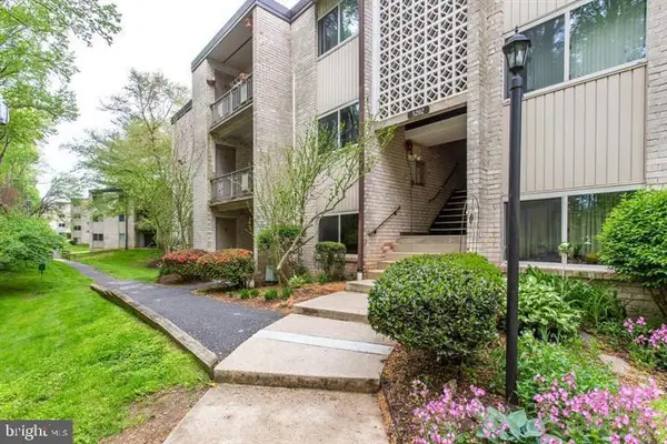 5202 Crossfield Ct #126, ROCKVILLE, MD 20852
