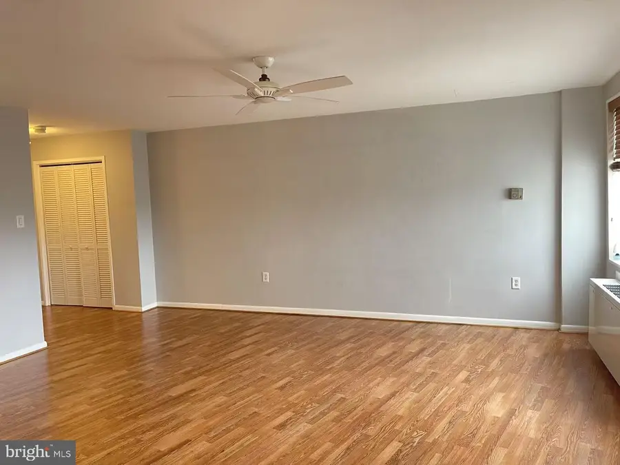 10201 Grosvenor Pl #1628, Rockville, MD 20852 - #2