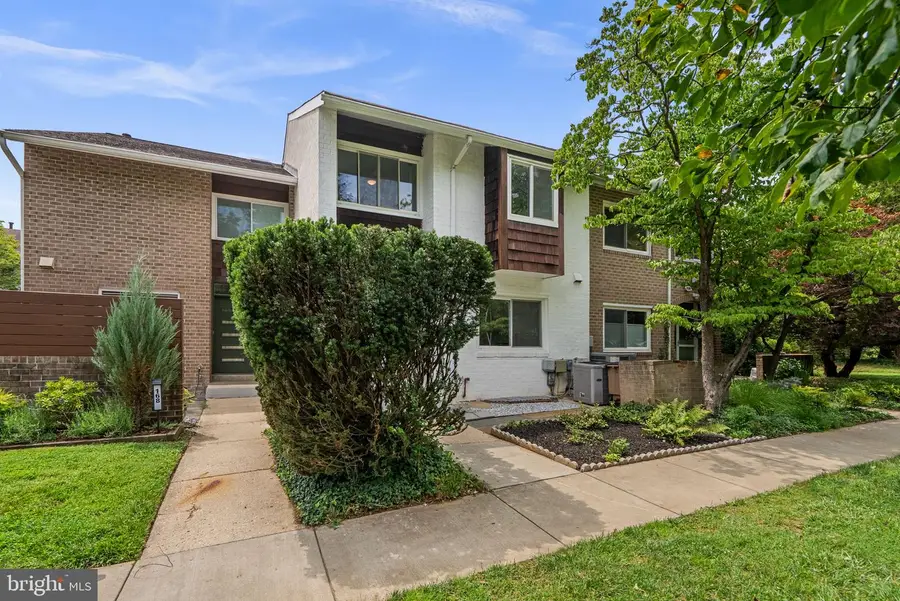 166 New Mark Esplanade, Rockville, MD 20850 - #3