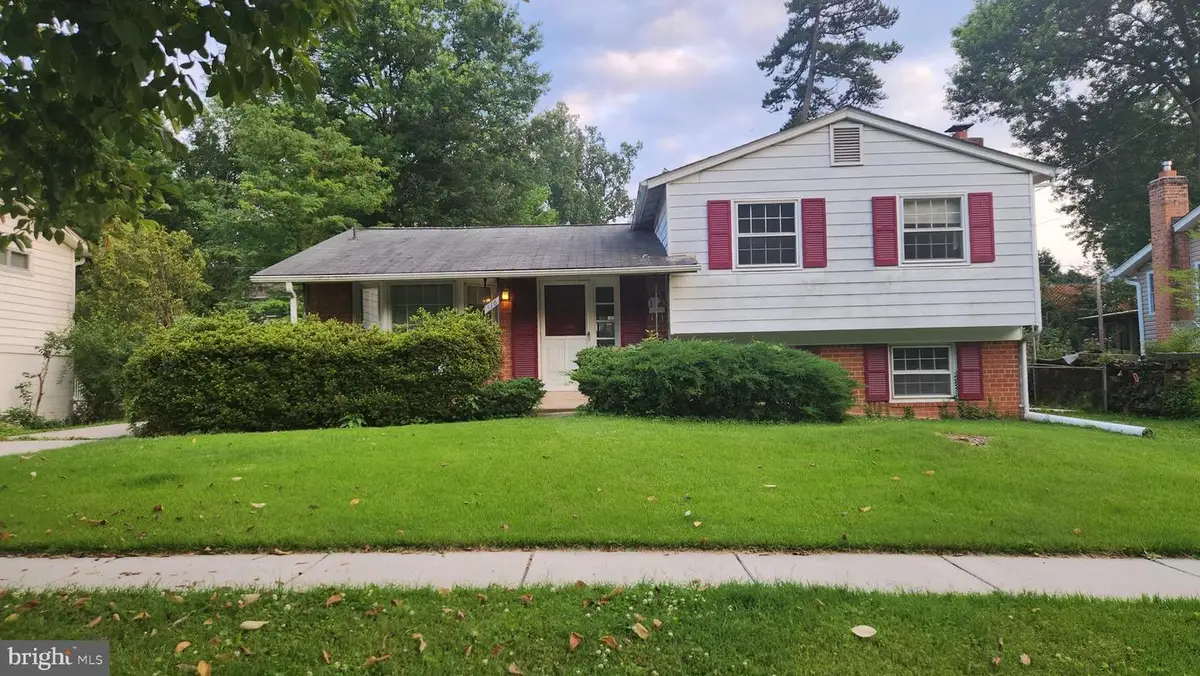 516 Lynch St, Rockville, MD 20850 - #1