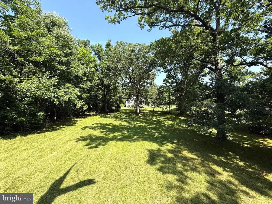 8611 Oakmont St, Gaithersburg, MD 20877 - #3