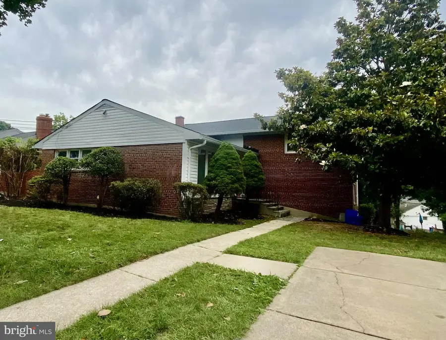 2209 Mark Ct, Silver Spring, MD 20910 - #2