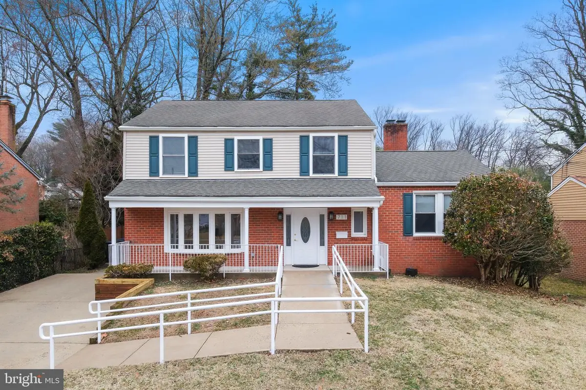 711 Lamberton Dr, Silver Spring, MD 20902 - #1