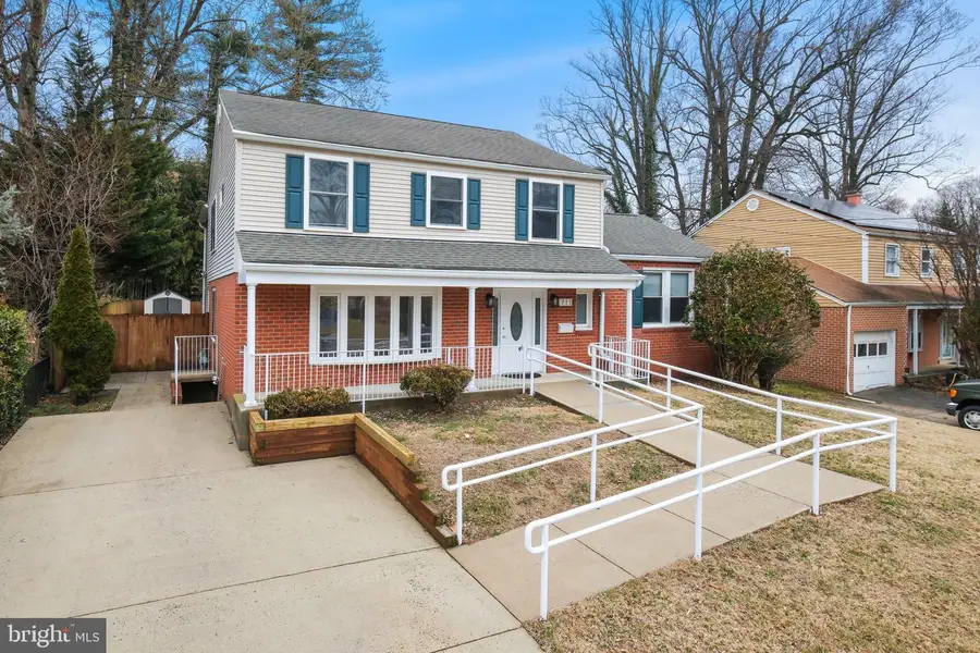 711 Lamberton Dr, Silver Spring, MD 20902 - #2
