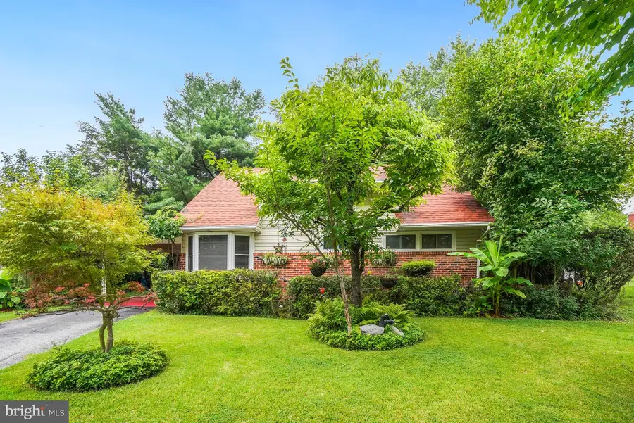 3 Crothers Ct, Rockville, MD 20852 - #2
