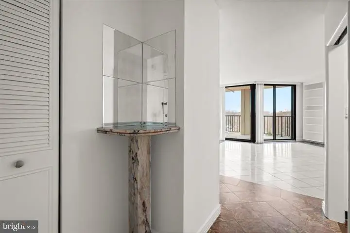 4242 East-west Hwy #809, Bethesda, MD 20815 - #2