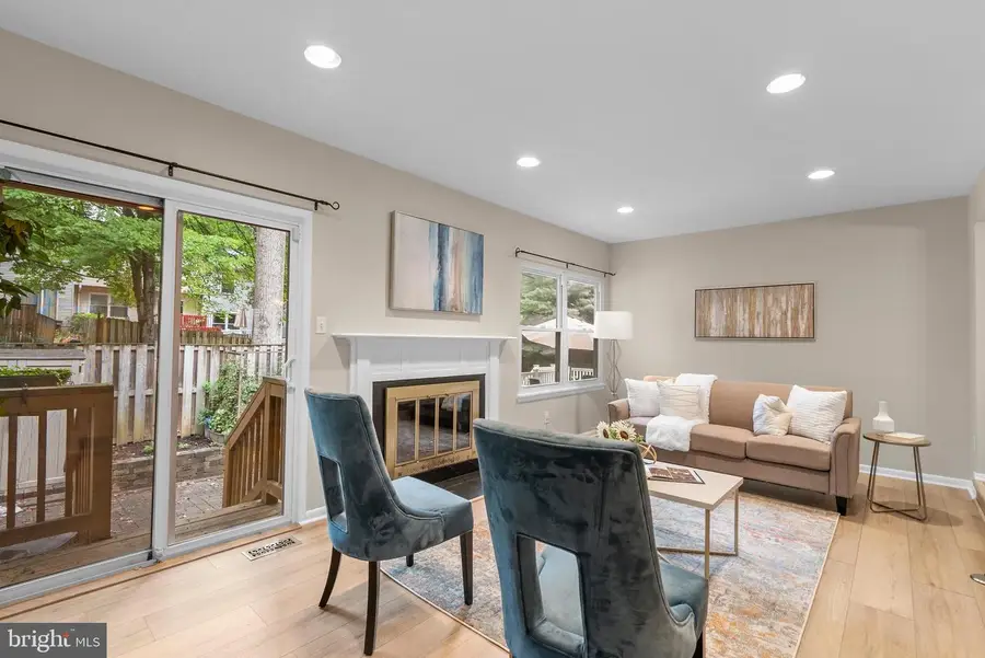 11735 Summer Oak Dr, Germantown, MD 20874 - #3