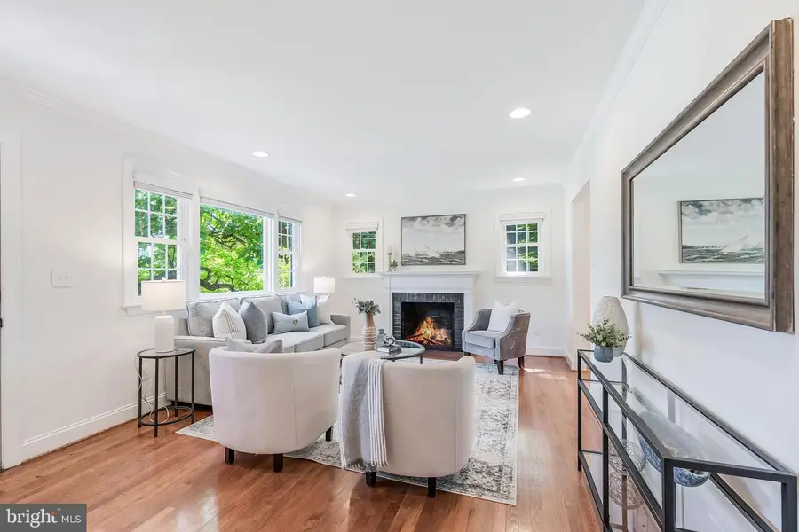 2720 Mccomas Ave, Kensington, MD 20895 - #2