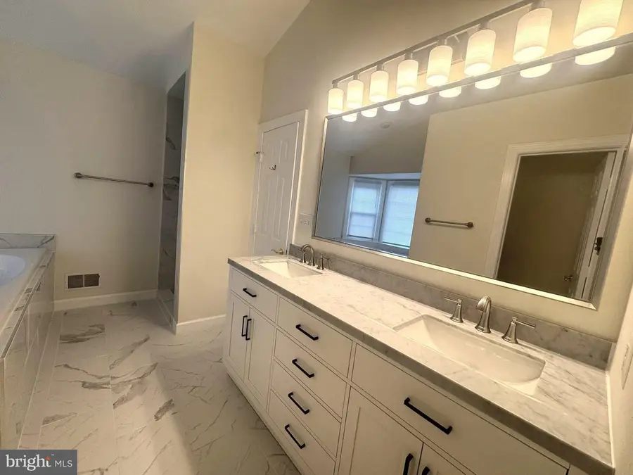 125 Mission Dr, Gaithersburg, MD 20878 - #2