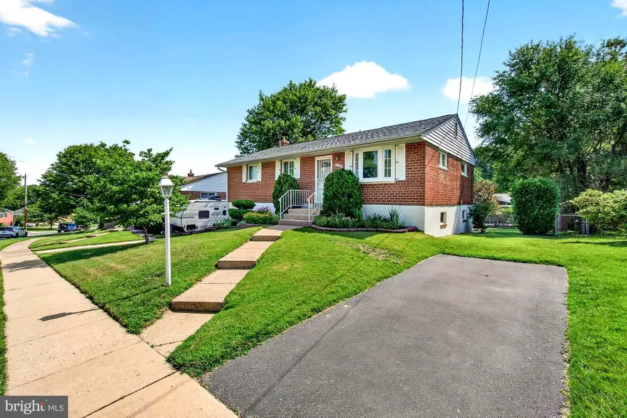 11407 Grayling Ln, Rockville, MD 20852 - #2