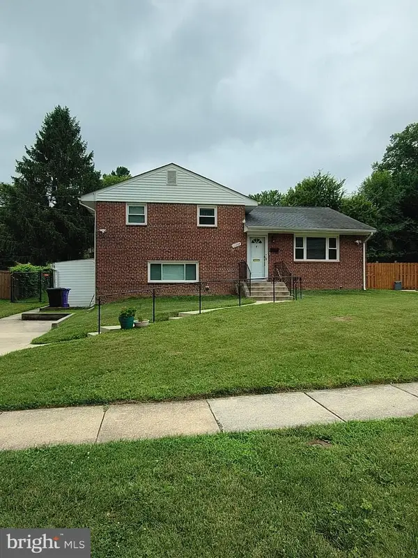 12207 Hunters Ln, ROCKVILLE, MD 20852