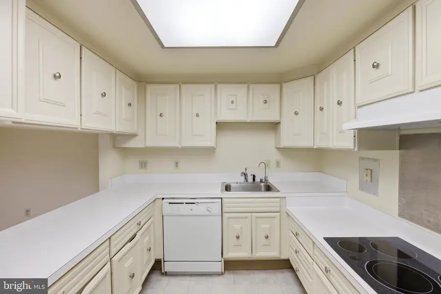 3505 S Leisure World Blvd #29-2e, Silver Spring, MD 20906 - #3