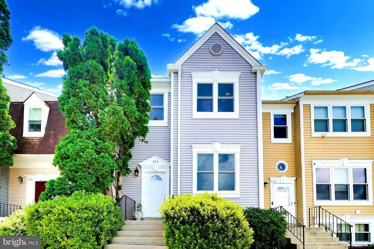 835 Flagler Dr, Gaithersburg, MD 20878 - #1