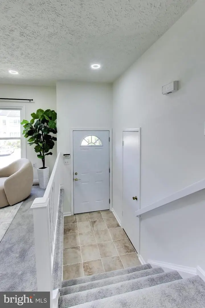 835 Flagler Dr, Gaithersburg, MD 20878 - #2