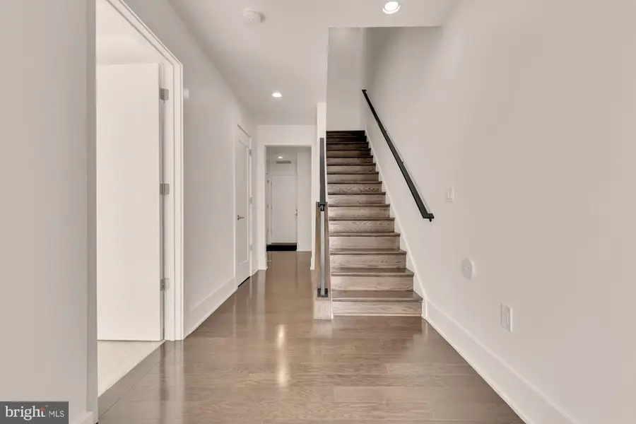 142 Winsome Cir, Bethesda, MD 20814 - #2