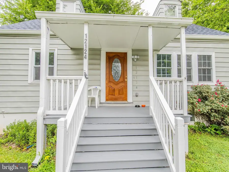 12124 Livingston St, Silver Spring, MD 20902 - #2