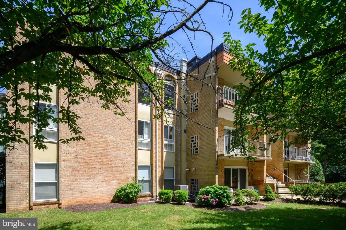 11911 Parklawn Dr #303, Rockville, MD 20852 - #1