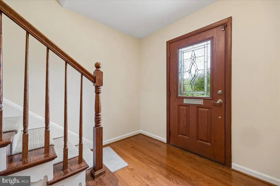 11315 Gainsborough Rd, Potomac, MD 20854 - #3