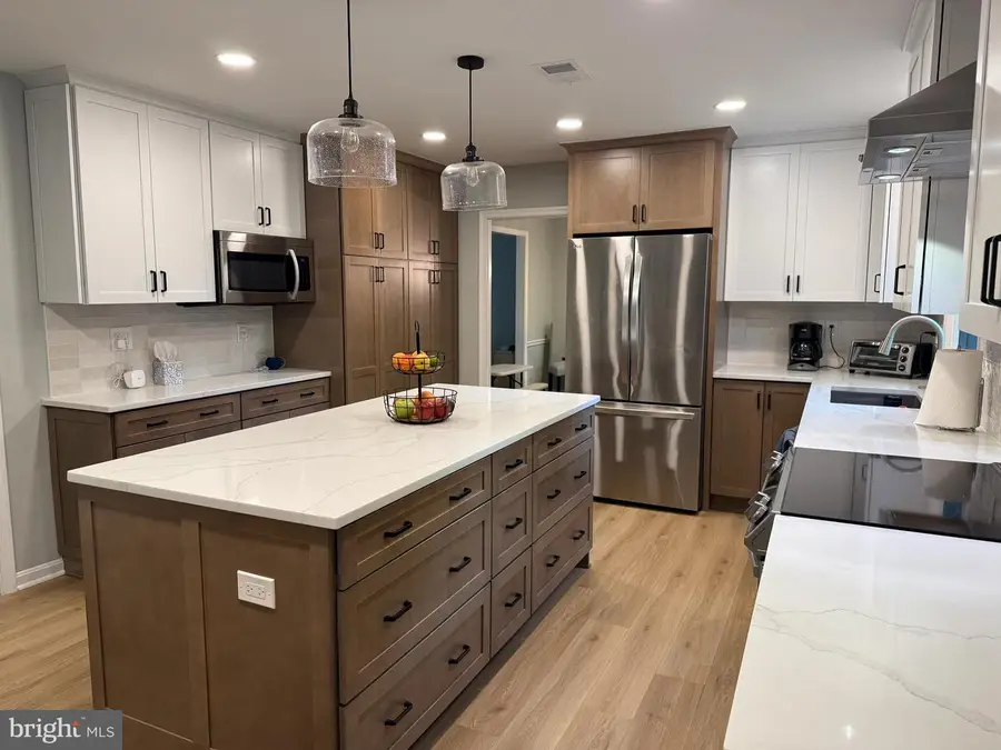 10 Dairyfield Ct, Rockville, MD 20852 - #2