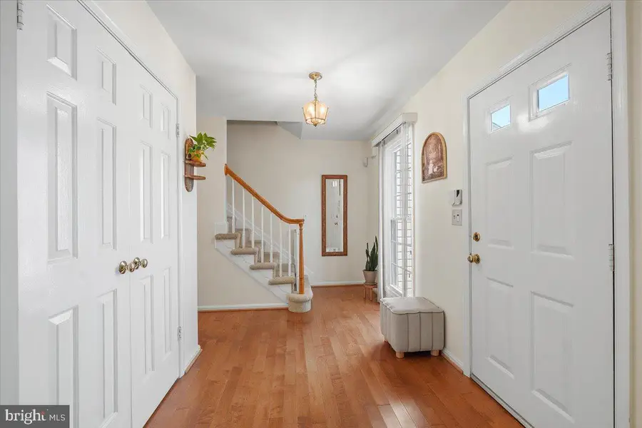 7117 Copperwood Ct, Rockville, MD 20855 - #3