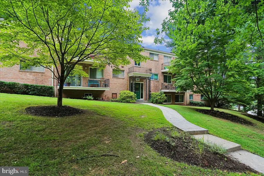 10518 Weymouth St #102, Bethesda, MD 20814 - #2