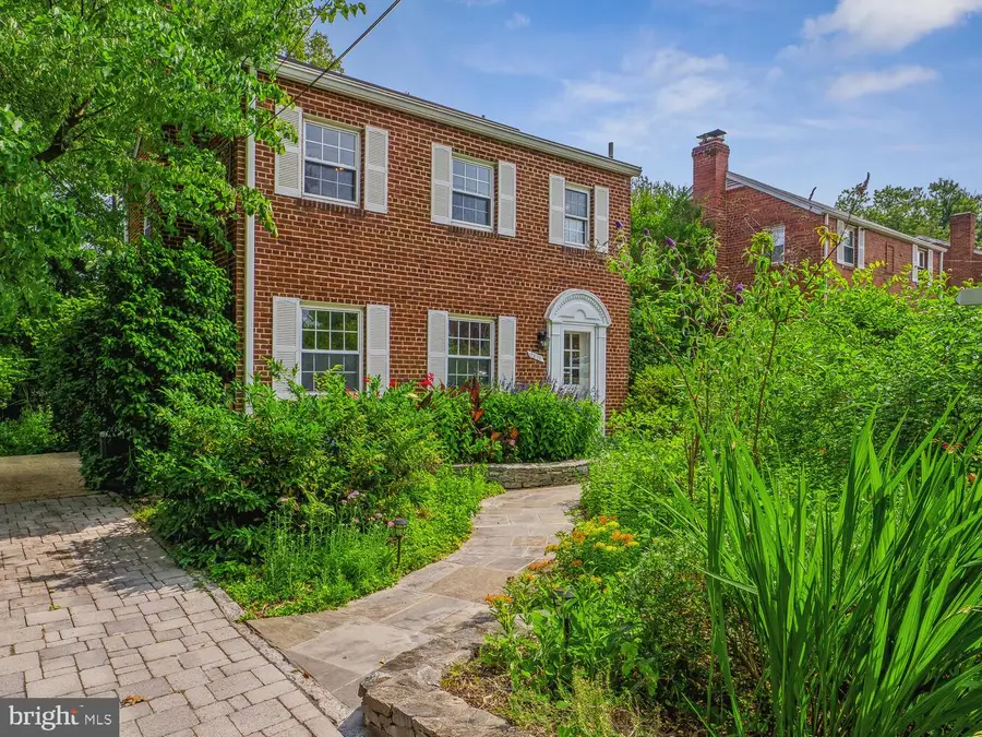 2611 Arvin St, Silver Spring, MD 20902 - #2