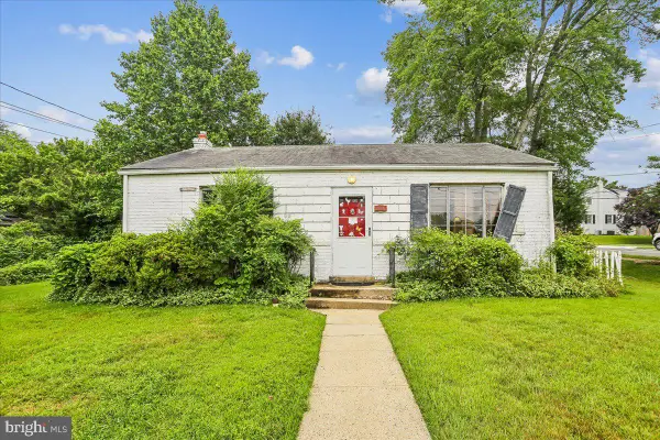 10411 Ewell Ave, KENSINGTON, MD 20895