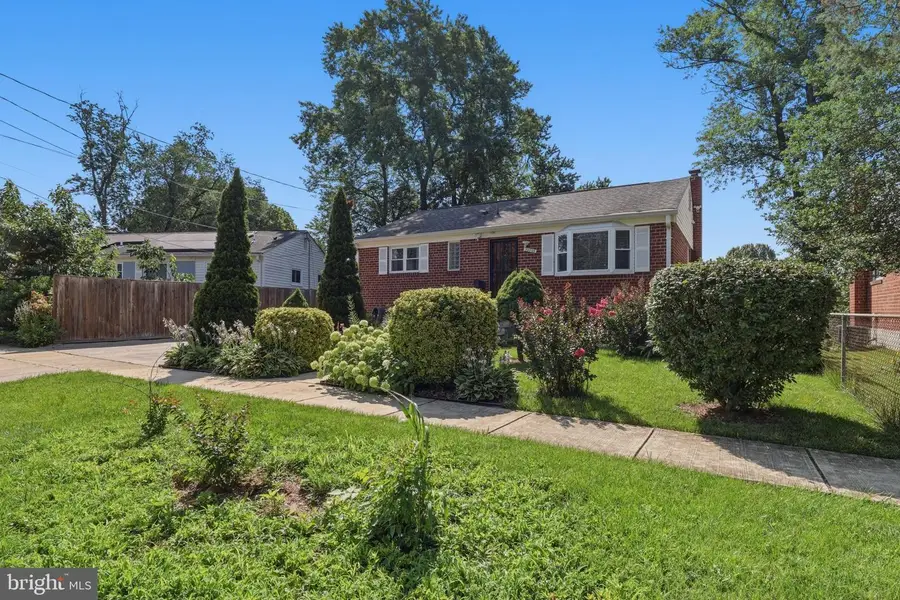 13105 Hallet Ct, Rockville, MD 20853 - #2