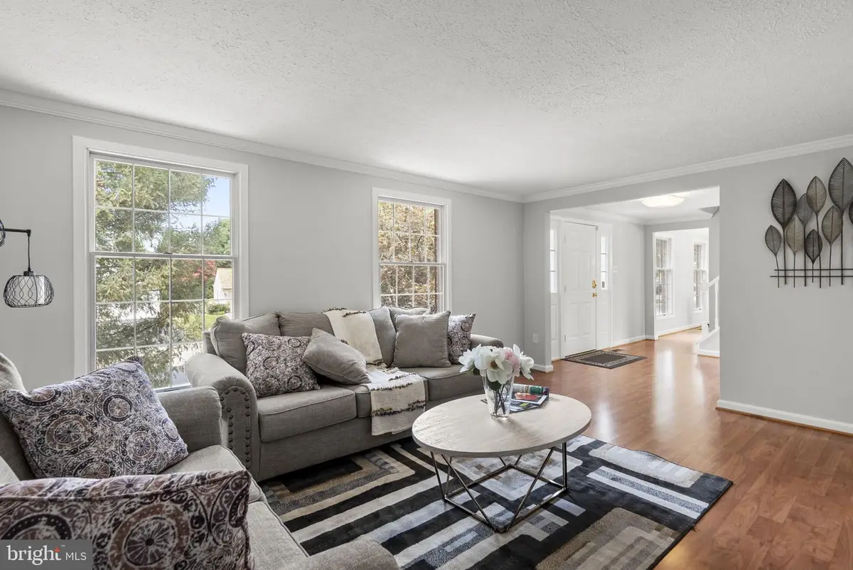 19163 Warrior Brook Dr, Germantown, MD 20874 - #1