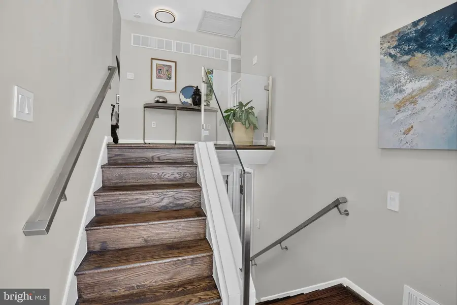 6501 Bannockburn Dr, Bethesda, MD 20817 - #3