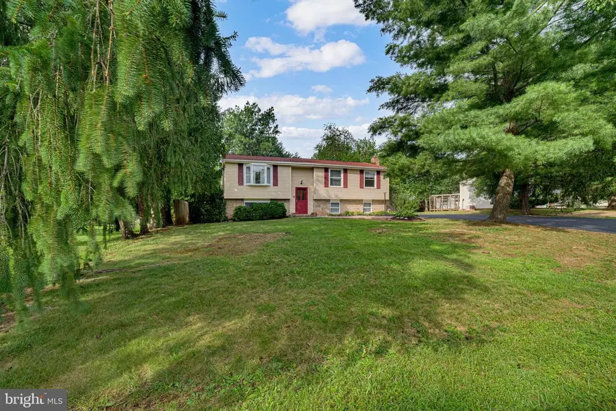 19130 Dowden Cir, Poolesville, MD 20837 - #2