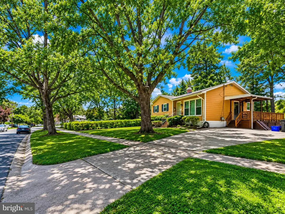 13500 Turkey Branch Pkwy, Rockville, MD 20853 - #1
