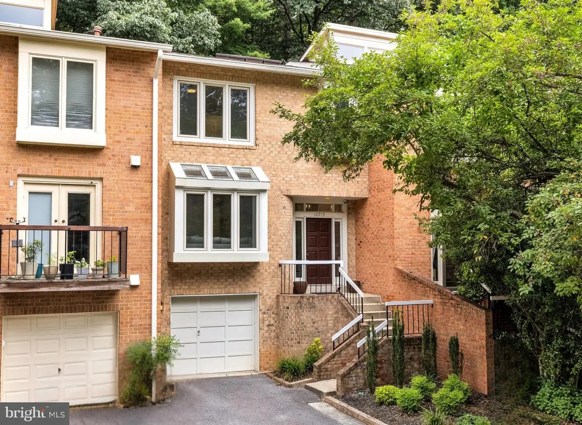 10919 Whiterim Dr, Potomac, MD 20854 - #1