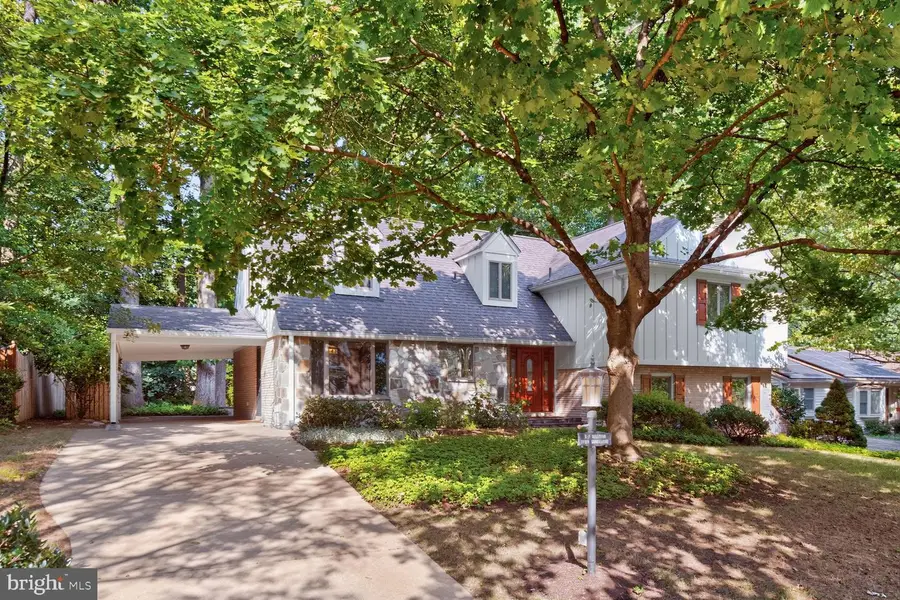 1988 Lancashire Dr, Potomac, MD 20854 - #2