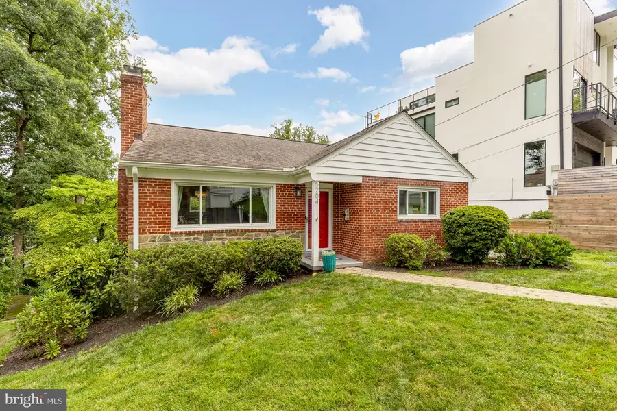 5204 Danbury Rd, Bethesda, MD 20814 - #2
