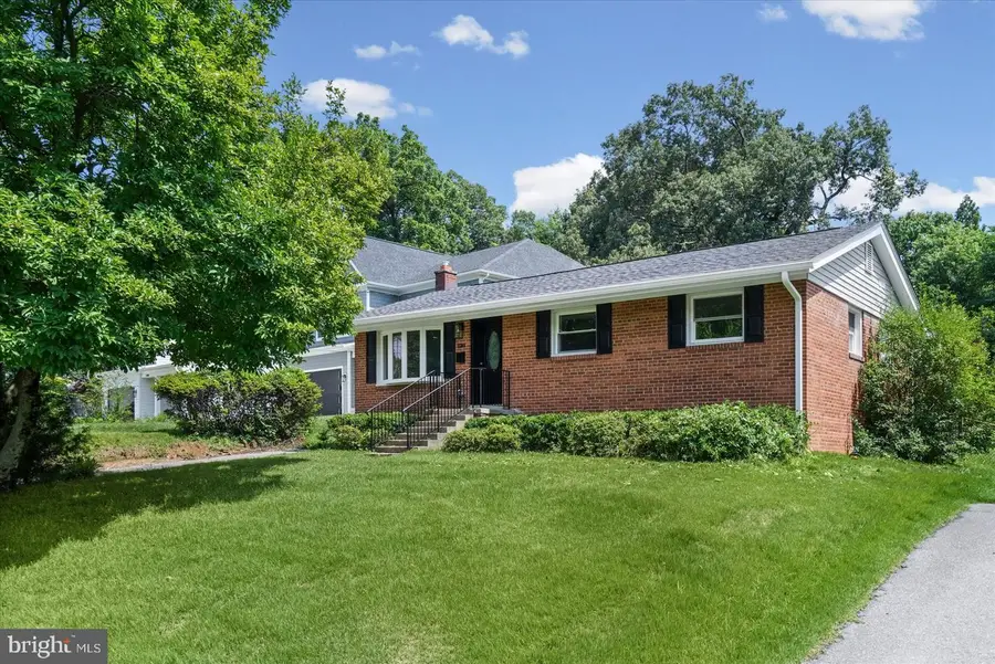11305 Mapleview Dr, Silver Spring, MD 20902 - #3