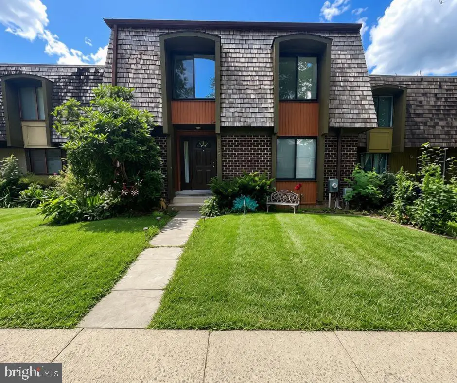 9463 Hickory View, Gaithersburg, MD 20886 - #1