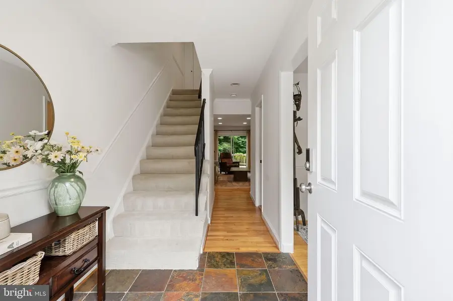 11346 Palisades Ct, Kensington, MD 20895 - #2