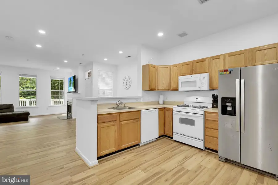 19511 Caravan Dr, Germantown, MD 20874 - #2