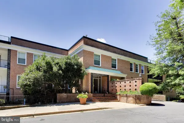 3535 Chevy Chase Lake Dr #108, CHEVY CHASE, MD 20815