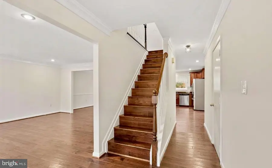 1 Mcfarlin Ct, Germantown, MD 20874 - #3