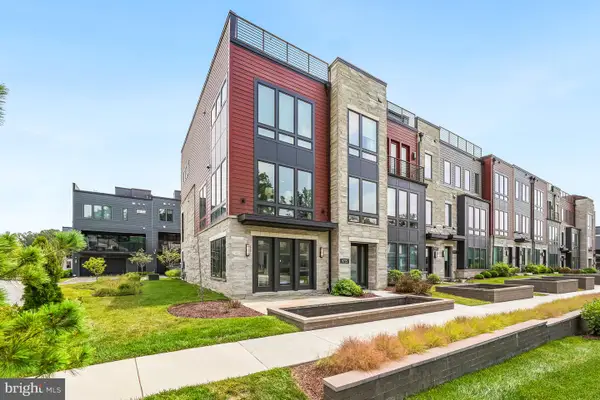 9775 Sanvitalia St, BETHESDA, MD 20817