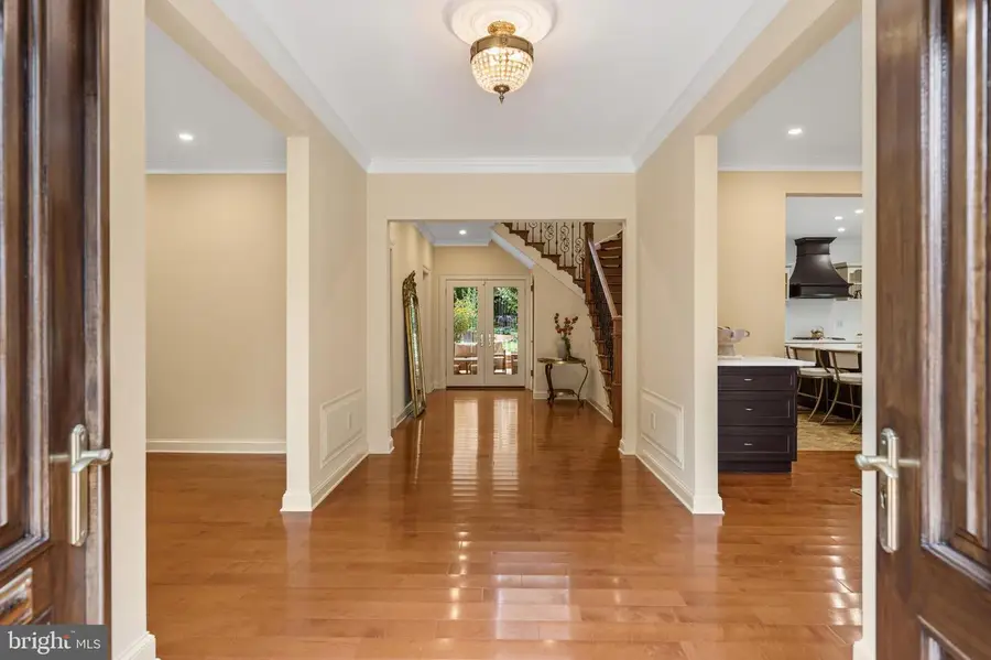 204 Primrose St, Chevy Chase, MD 20815 - #2