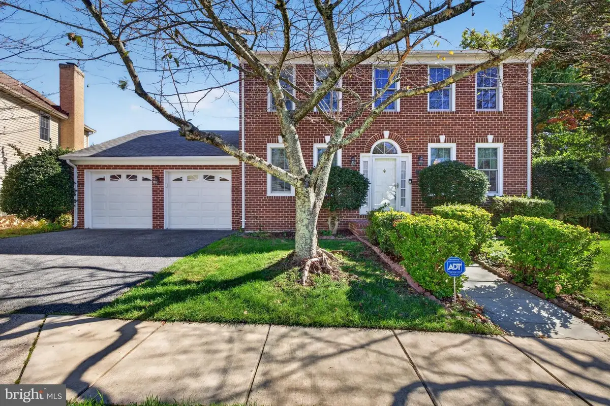 12011 Montrose Village Ter, Rockville, MD 20852 - #1