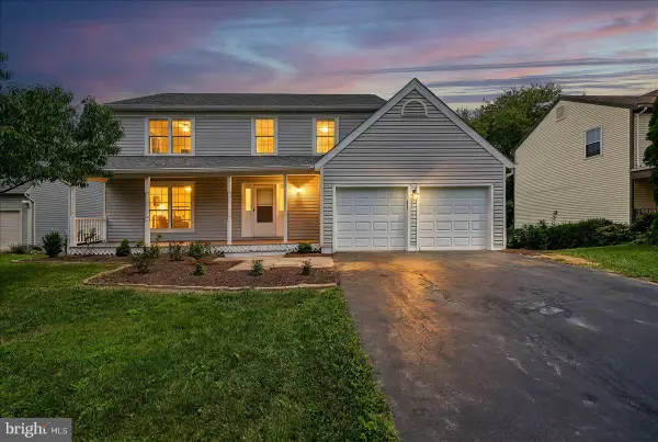 24017 Pecan Grove Ln, GAITHERSBURG, MD 20882