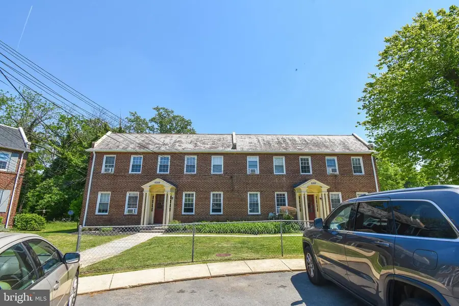 8209 Schrider St, Silver Spring, MD 20910 - #2