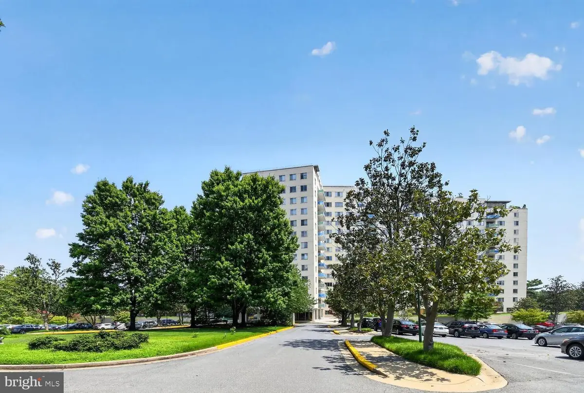 10201 Grosvenor Pl #1504, Rockville, MD 20852 - #1